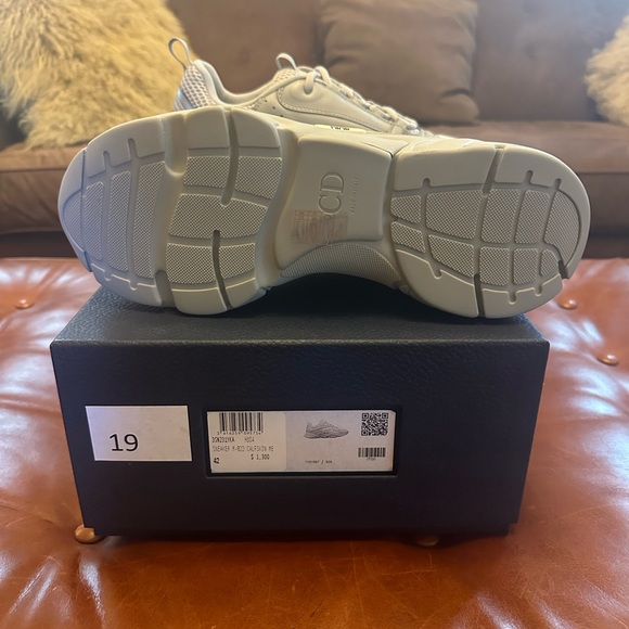 Men's 100% authentic Dior B22 Gray sneakers. Size 42 (U.S. 9) - Picture 5 of 9